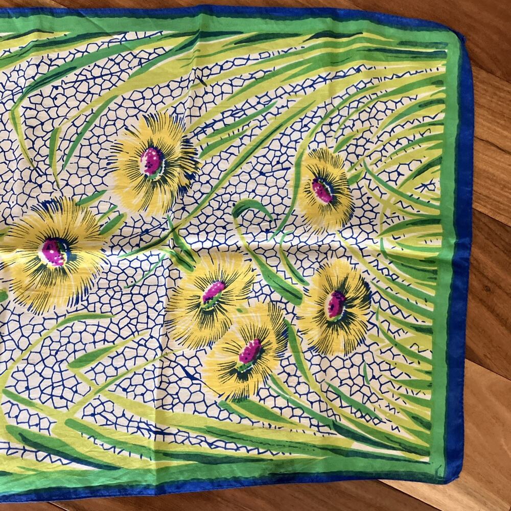 Vtg 1930's Silky Scarf Art Deco Floral Bee's Colorful Hand Rolled Blue MCM Rare - Picture 5 of 16